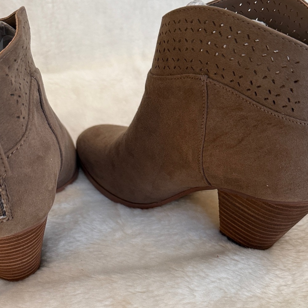 Violet & Red Jackson Lazer Cut Topline Booties In Taupe Faux Suede - Picture 7 of 16